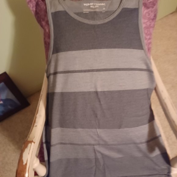 Tony hawk  tank top - Picture 2 of 4